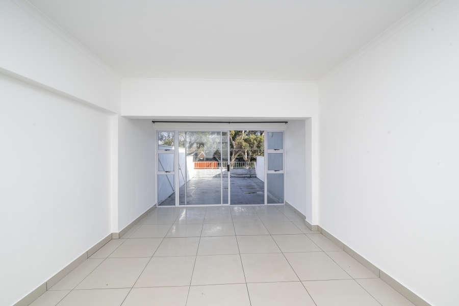 1 Bedroom Property for Sale in Heathfield Western Cape